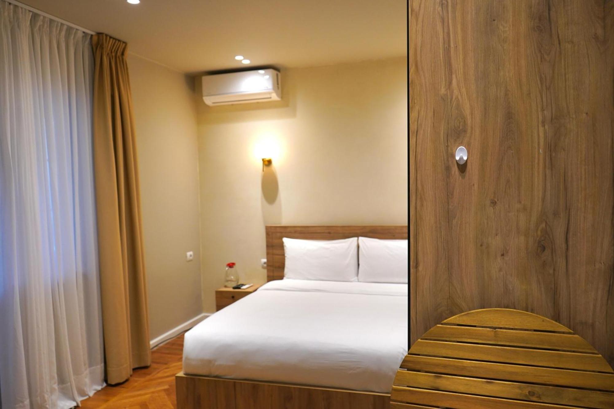 Vater Apartments Tirana Exterior foto